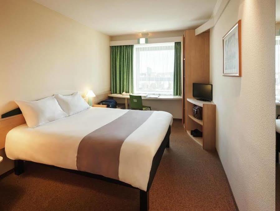 מלון Ibis Hamburg Alsterring מראה חיצוני תמונה